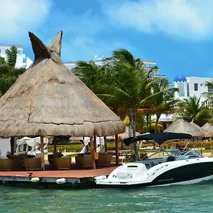 https://sunset-marina-resort-yacht-club.quintano-roohotels.com